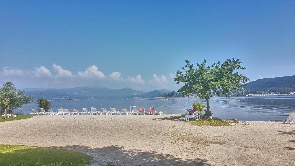 Lake Maggiore 2 Minutes Apartment Dormelletto Zewnętrze zdjęcie