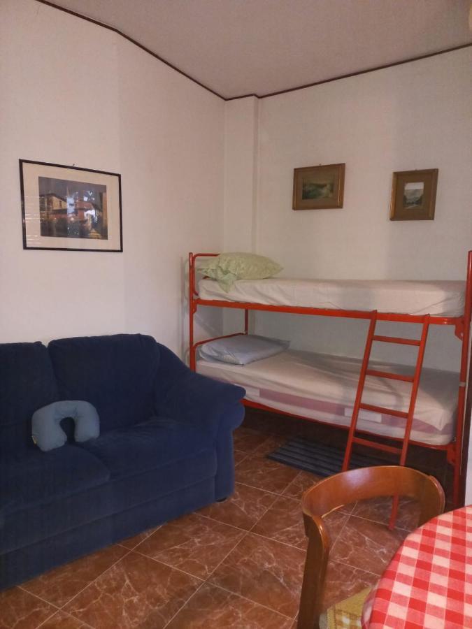 Lake Maggiore 2 Minutes Apartment Dormelletto Zewnętrze zdjęcie